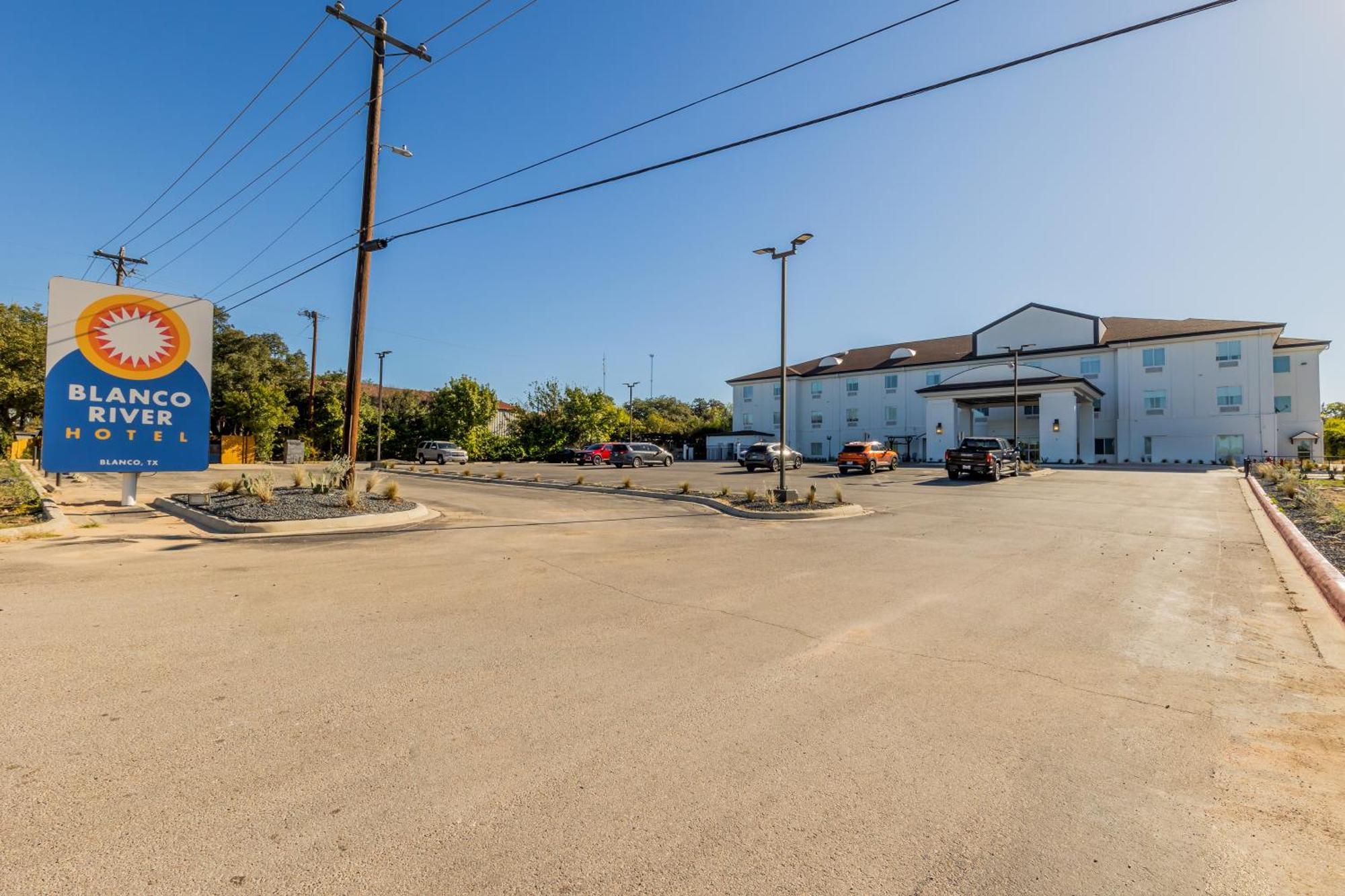 Blanco River Hotel Exterior photo